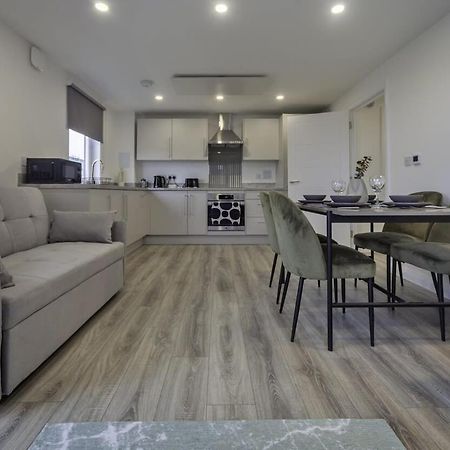 Modern And Bright 2 Bed Apartment In Ashford Ashford  Exterior foto